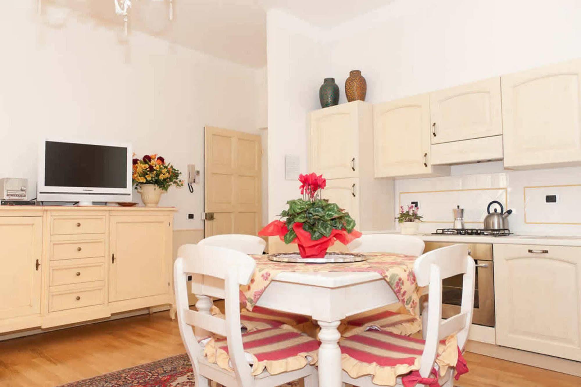 Apartments In Пистойя Экстерьер фото