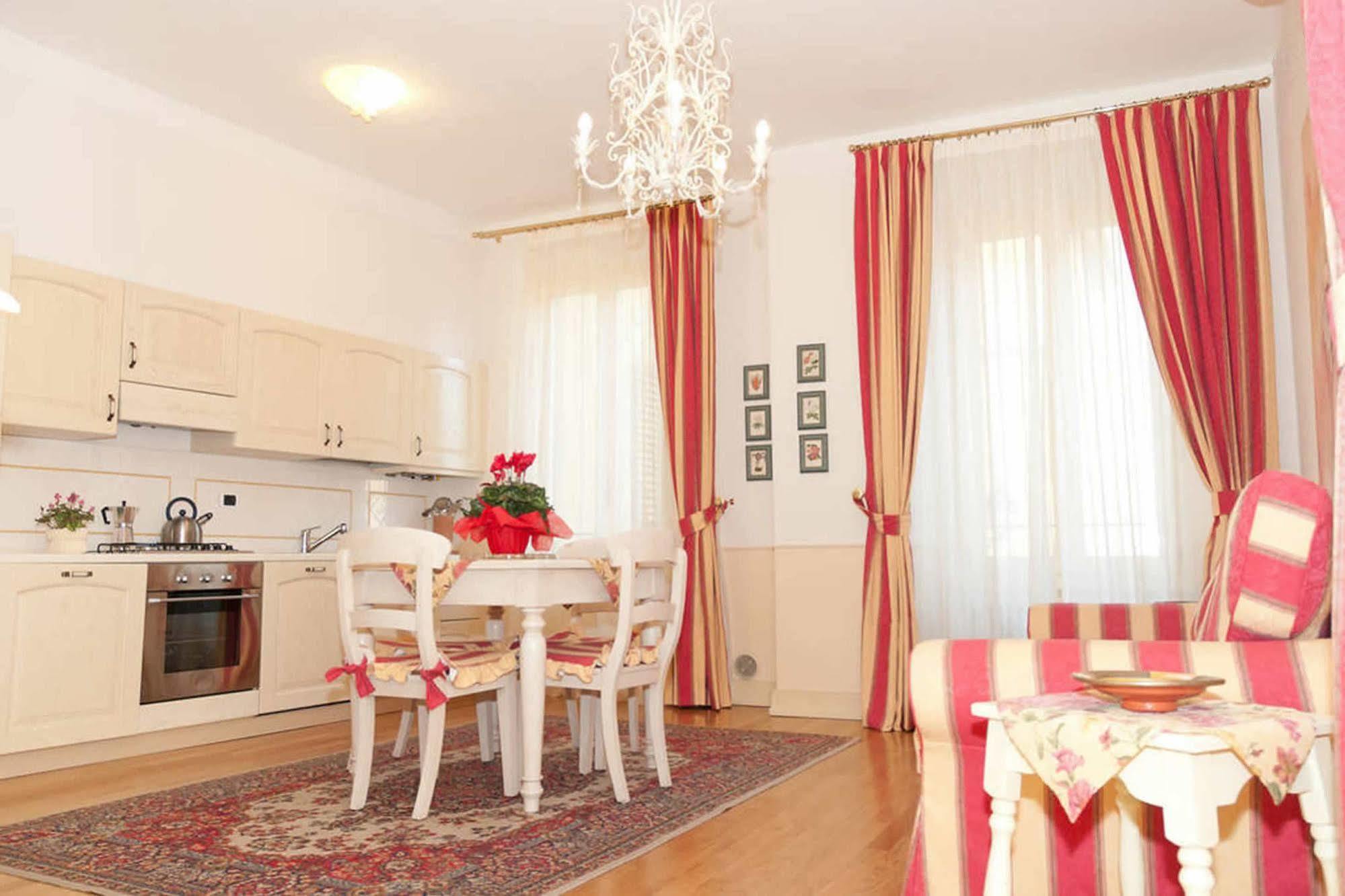 Apartments In Пистойя Экстерьер фото